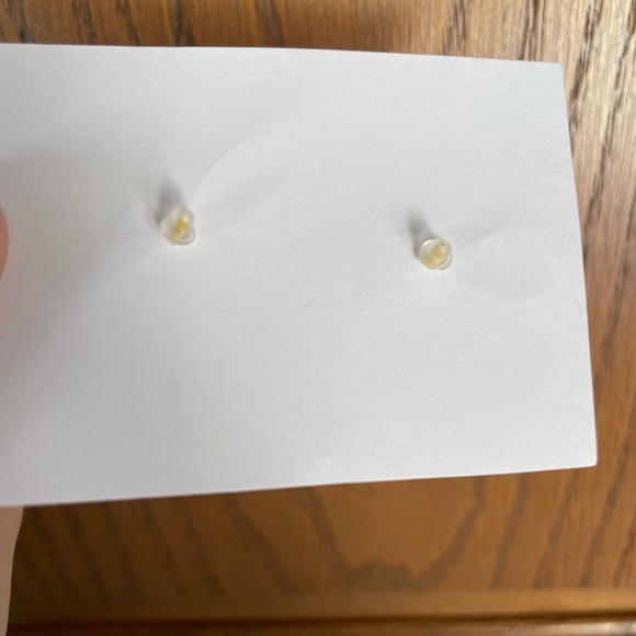 Gold Heart Stud Earrings NWOT - Picture 4 of 5